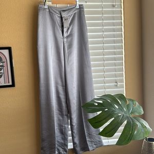 *NWT* Wide leg Grey satin Trousers